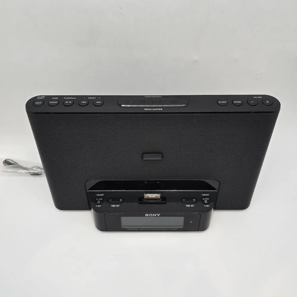 SONY Personal iPod Audio Docking System ICF-CS15iP- With AM/FM Antenna TESTED